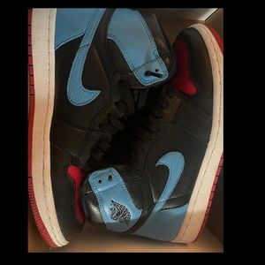 AIR JORDAN 1 HIGH OG WMNS
"UNC to Chicago"
